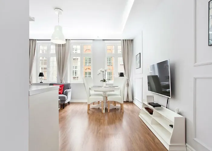 The Heart Of Old Town Apartments
